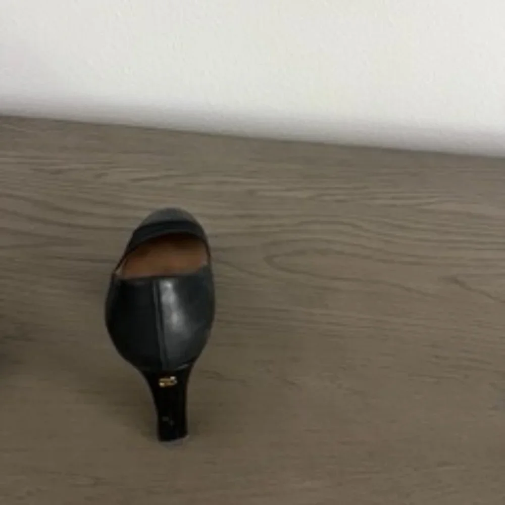 Shoes - Picture 3 of 3